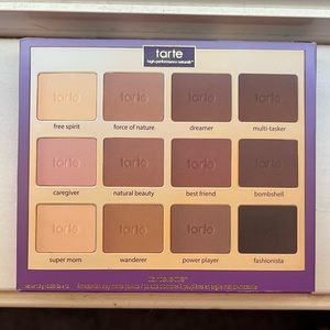 Eyeshadow palette matte